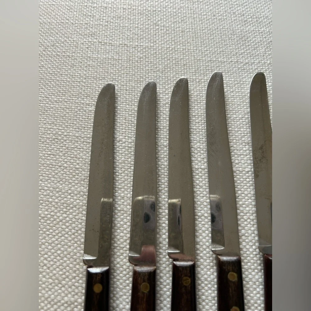 HAMMER BRAND Vintage wood-Handled Set of 6 Bull Nose Steak Knives